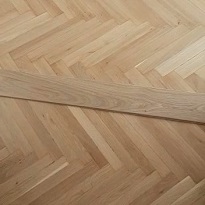 zrenovované klasické dubové parkety