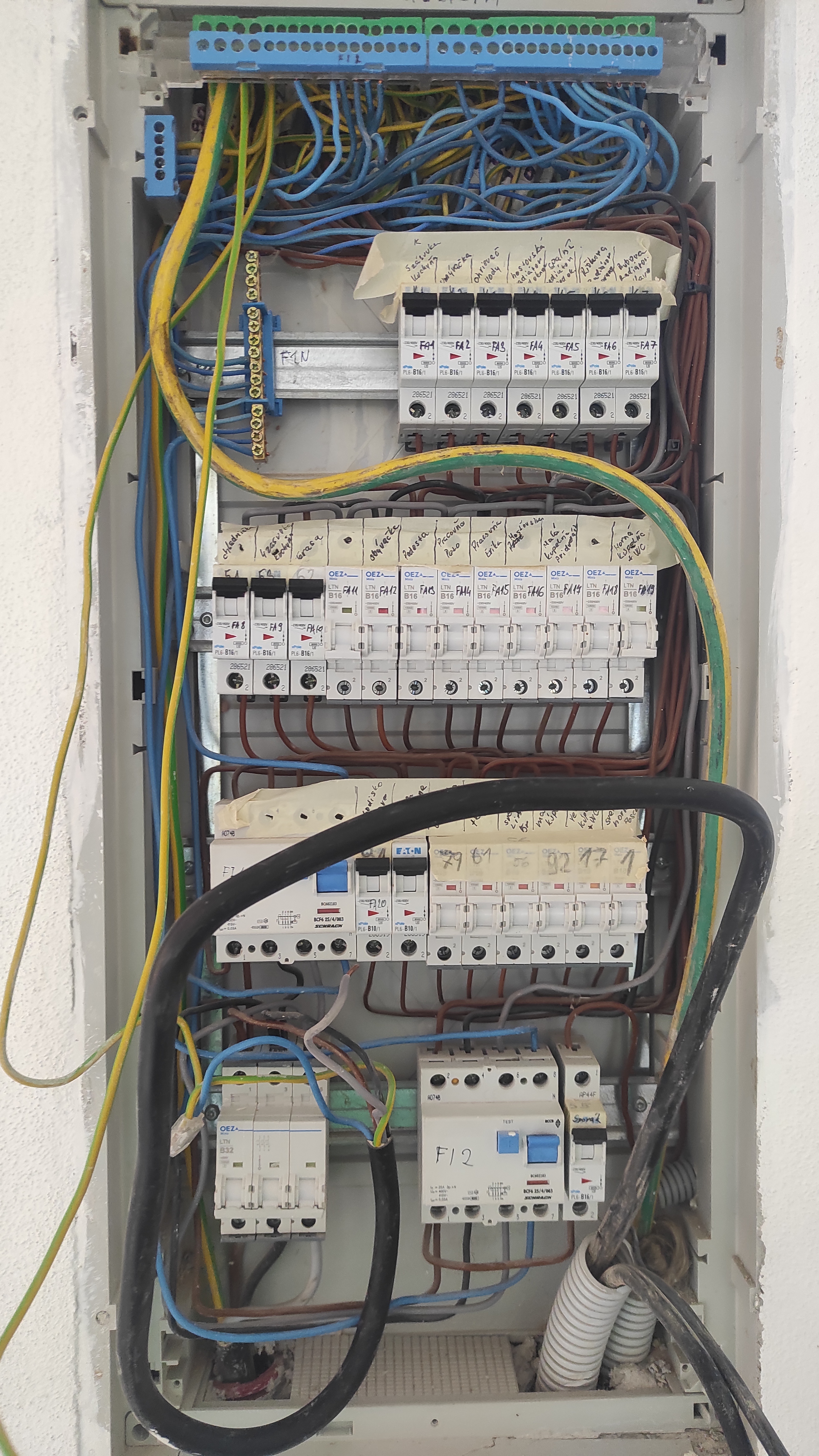 Nepodarený rozvádzač