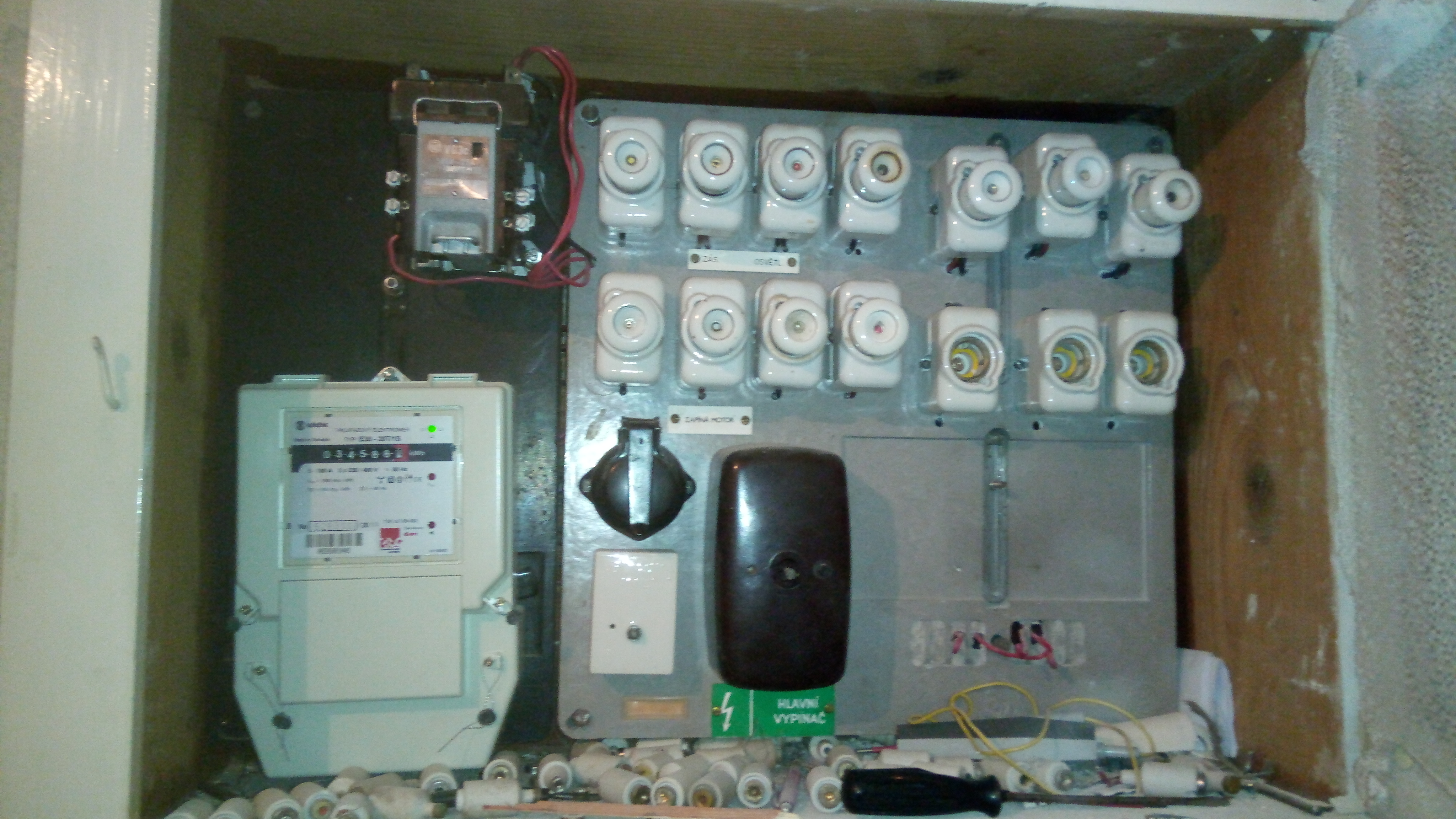 Pôvodný rozvádzač