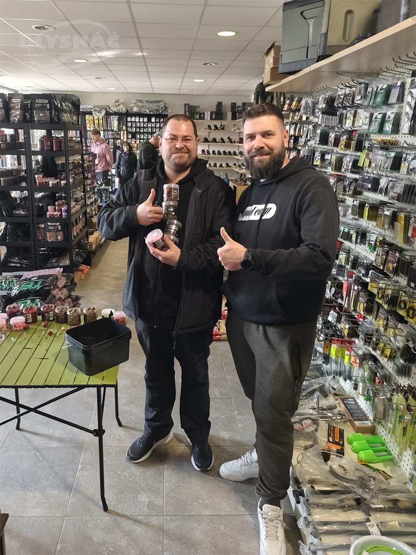 Prezentácia značiek Delphin a Scout Carp v BLYSKÁČI