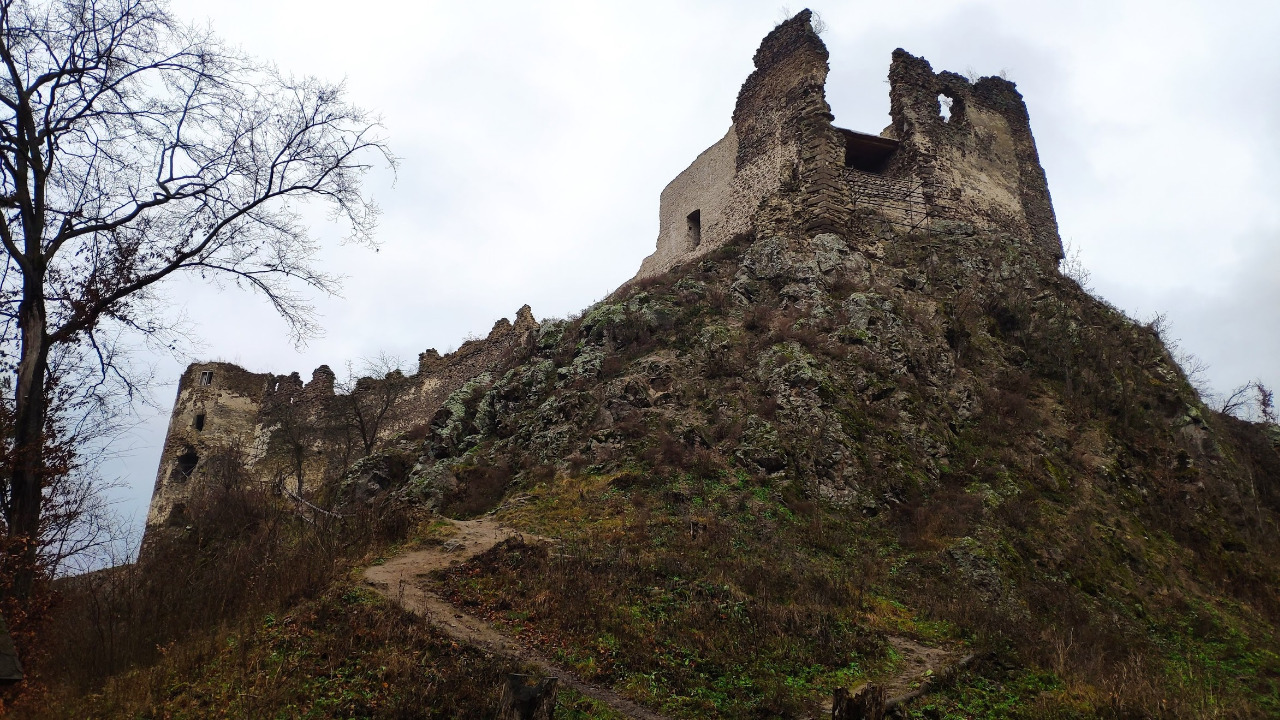 Šášovský hrad