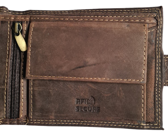 Hnedá RFID peňaženky - shoppingmania.sk - blog svet módy - prečo sú dôležité peňaženky s RFID ochranou