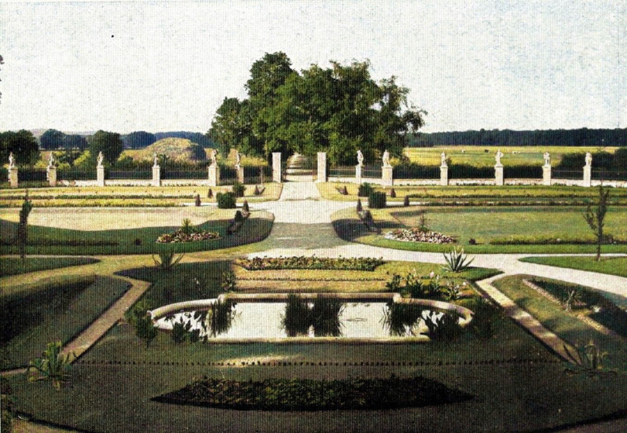 Čestný dvůr 1910