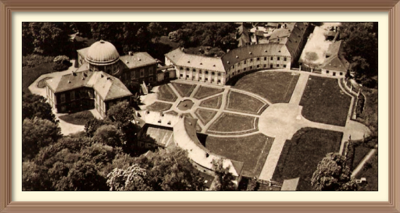 Čestný dvůr 1960 letecký snímek