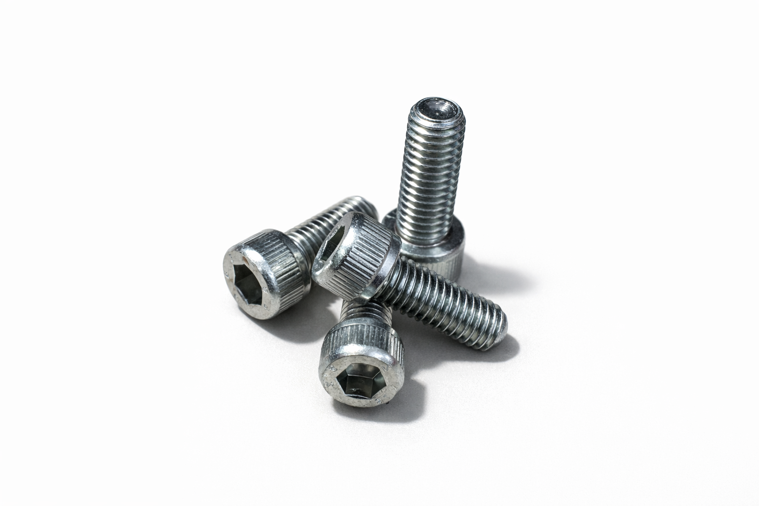 Šrouby pro upevnění hydraulických nohou k adaptérům